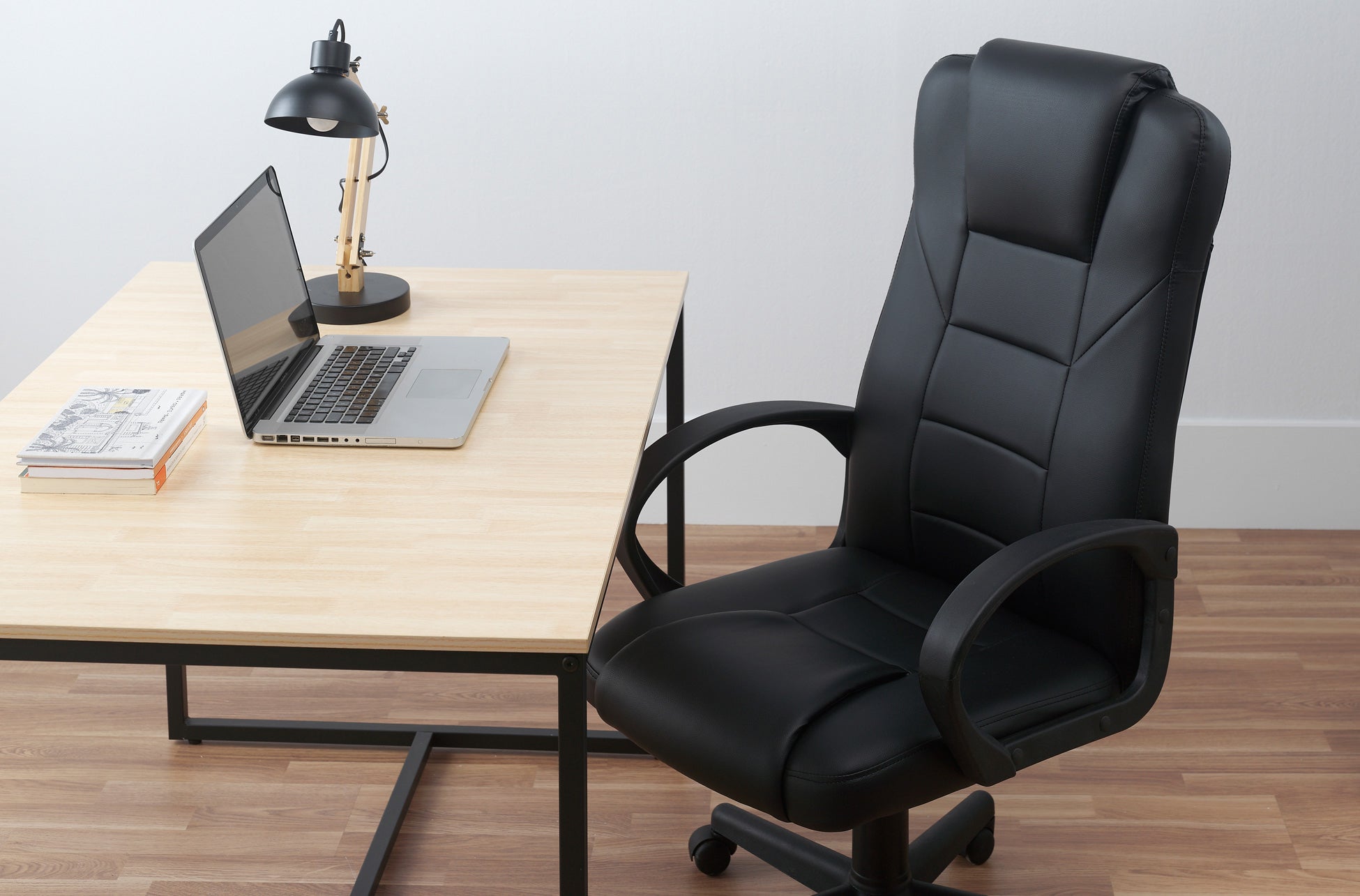Silla de Despacho Modelo Lawyer Negro - imagen 3