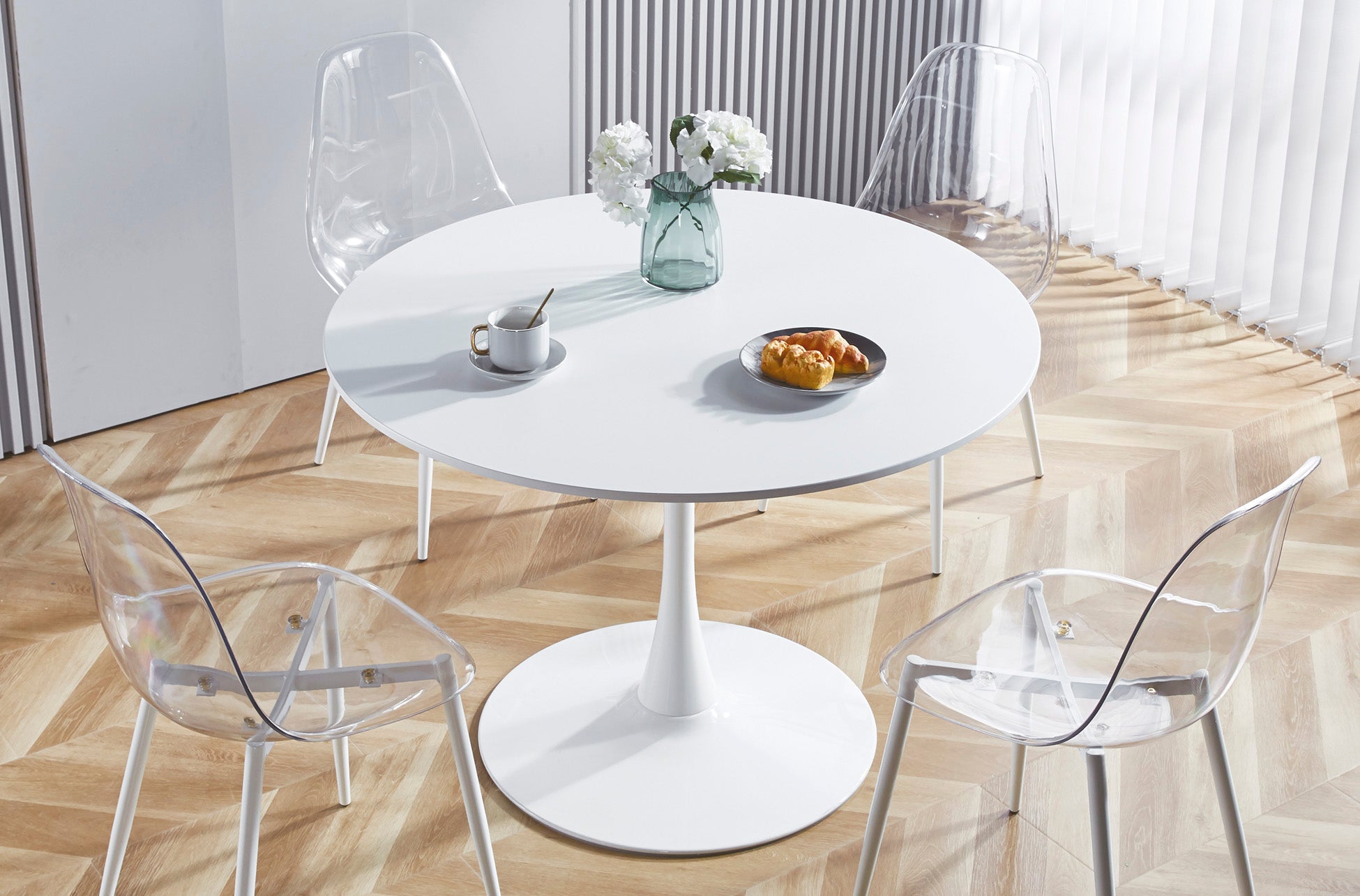 Silla Comedor Telma Transparente Patas Blancas