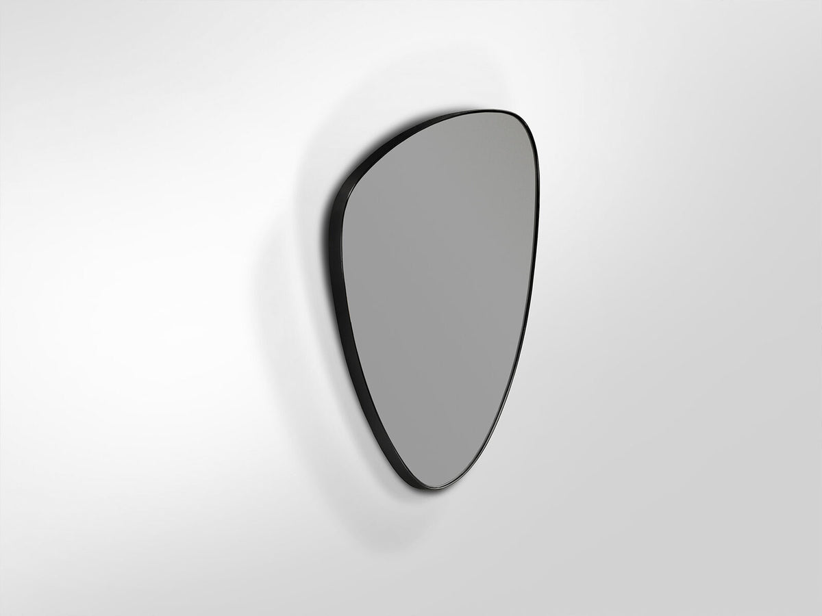 Espejo triangular Orio 84 × 55 negro mate