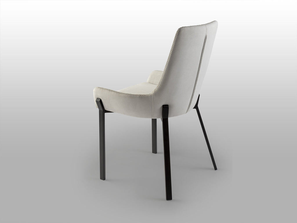 Silla Diane blanco con pespunte gris